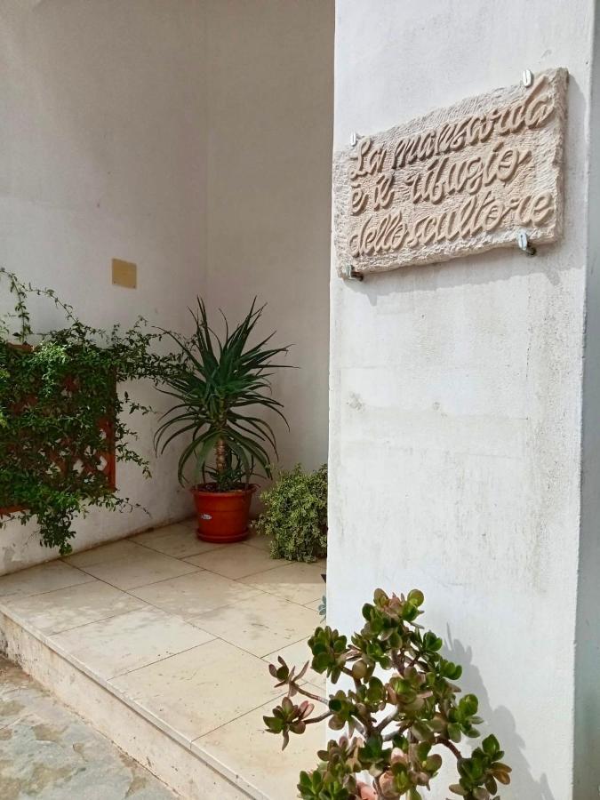 La Mansarda Dello Scultore Niscemi Exterior photo